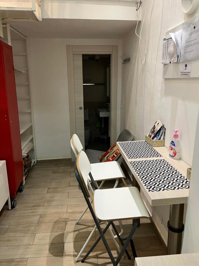 La Casina Di Lia In Via Dei Tribunali 那不勒斯 外观 照片