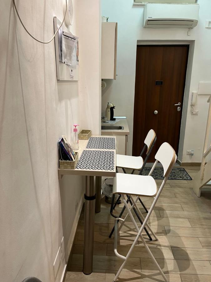 La Casina Di Lia In Via Dei Tribunali 那不勒斯 外观 照片